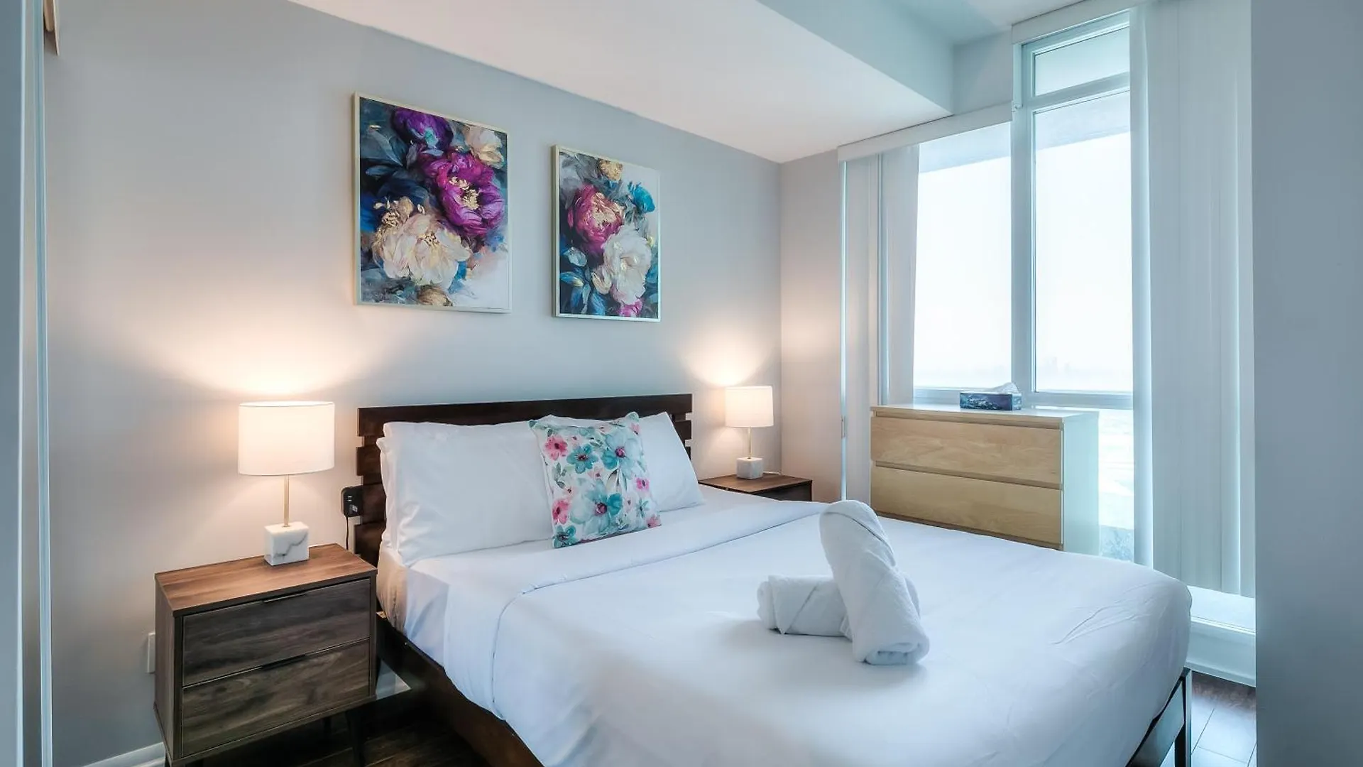 Rivetstays- The Neptune I Toronto
