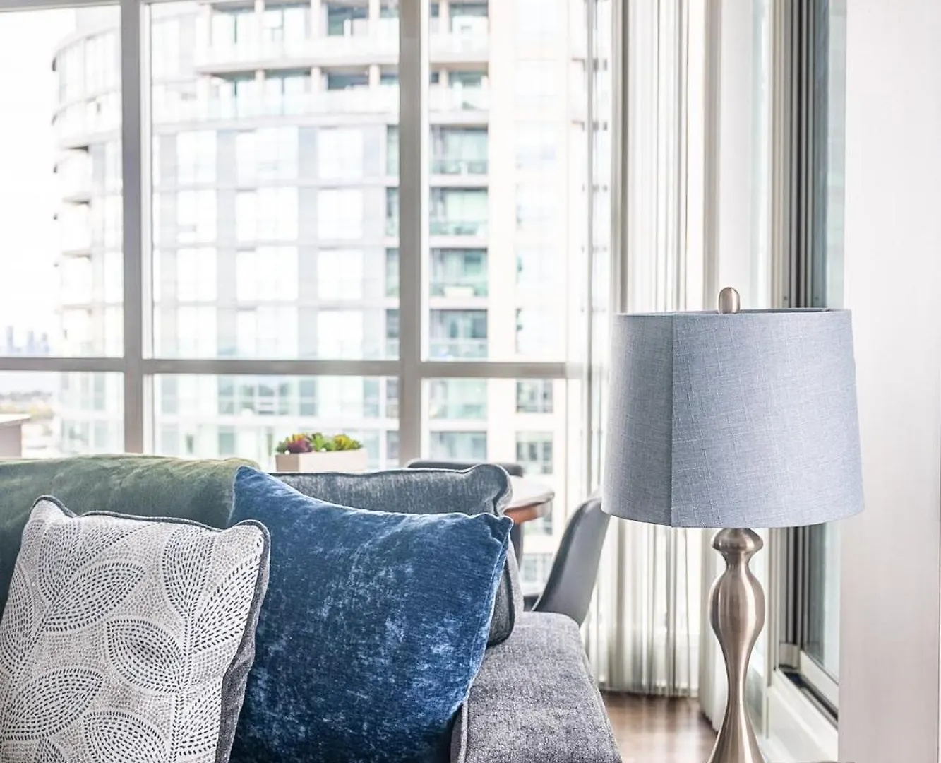 Rivetstays- The Neptune I Toronto